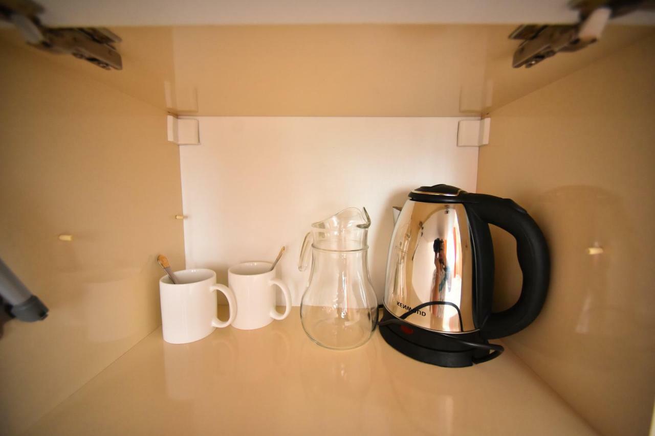 Orange Home Hotel Батумі Екстер'єр фото