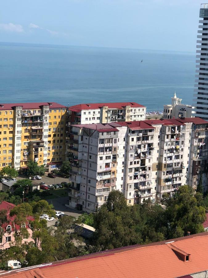 Orange Home Hotel Батумі Екстер'єр фото