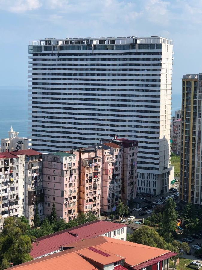 Orange Home Hotel Батумі Екстер'єр фото