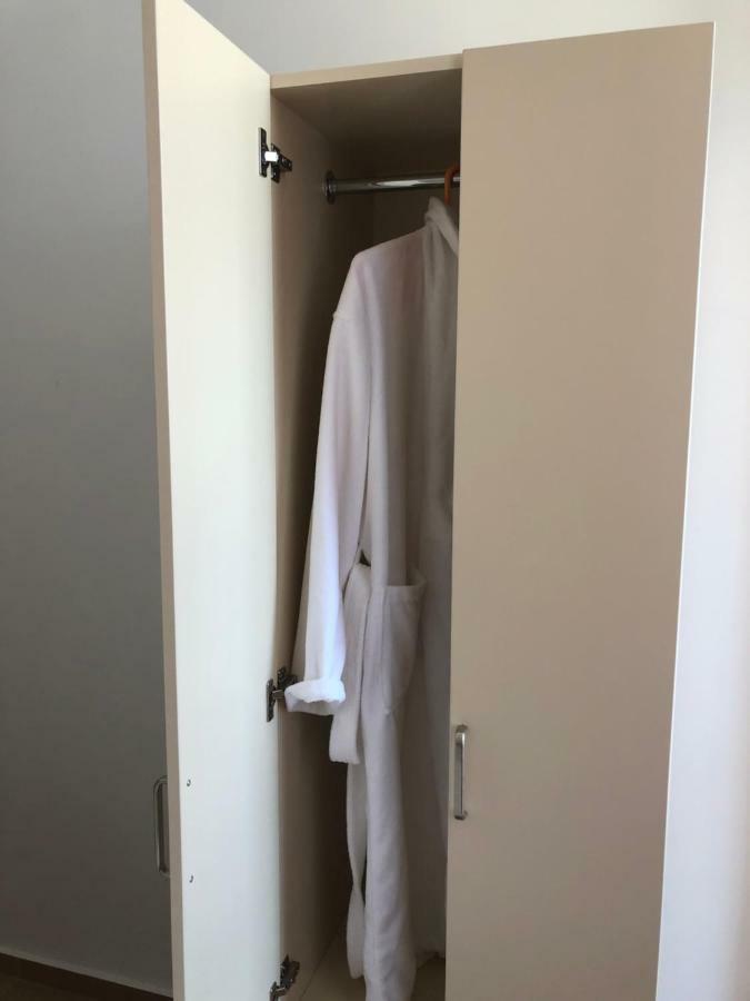 Orange Home Hotel Батумі Екстер'єр фото