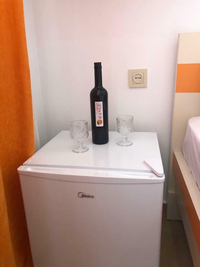Orange Home Hotel Батумі Екстер'єр фото
